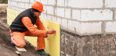 Imagen de persona de la construcción trabajando en una obra