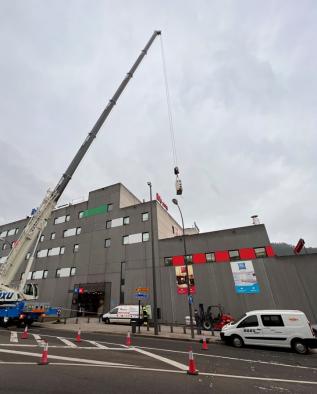 Instalación de la caldera de Adisa en un hotel de Oviedo