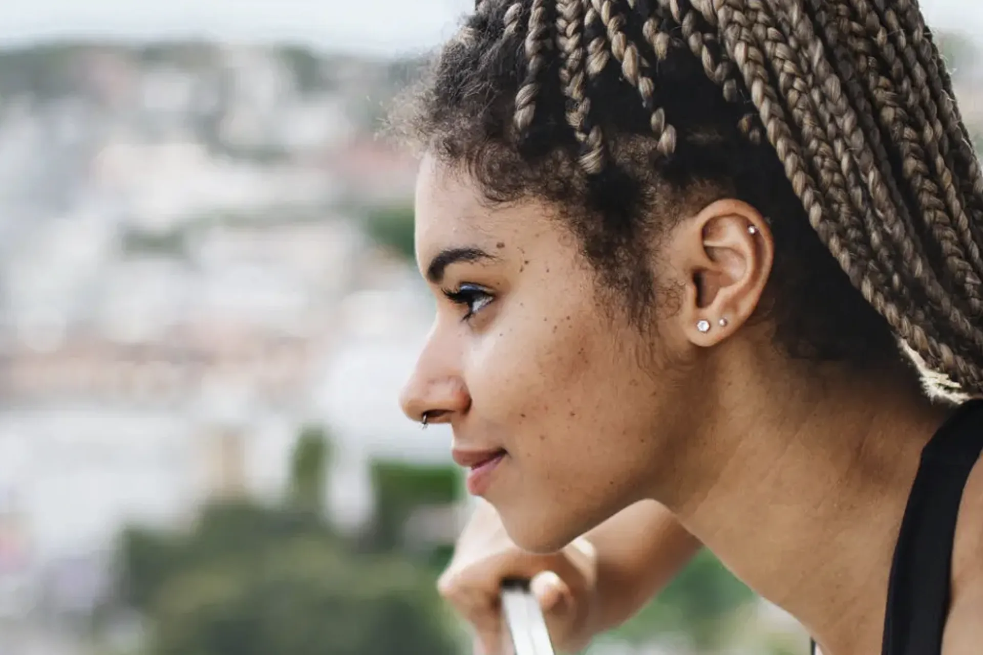 Chica con rastas imagen Foro de las Ciudades