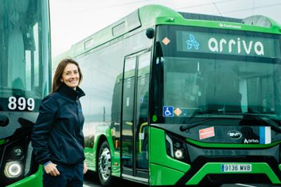 autobus arriva y su conductora