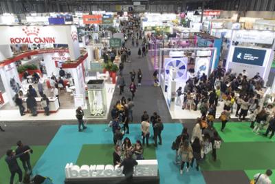 aspecto parcial pabellon en feria de Iberzoo Propet 2023