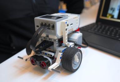 robot Lego Mindstorms EV3