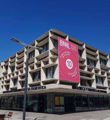 Imagen de la fachada de la Biblioteca de Navarra