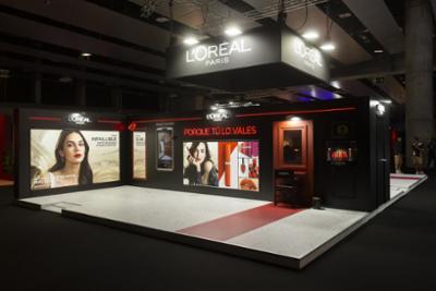 STAND LOREAL PARIS