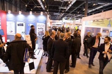 Different professionals visit SICUR stands